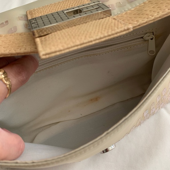 Guess Small Shoulder Bag - Picture 10 of 15